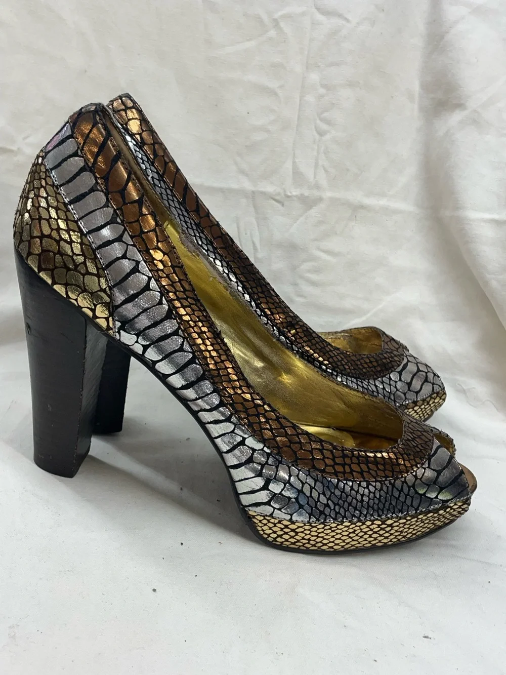 Nadara Metallic Copper & Silver Peep-Toe platform Pumps ladies sz 11